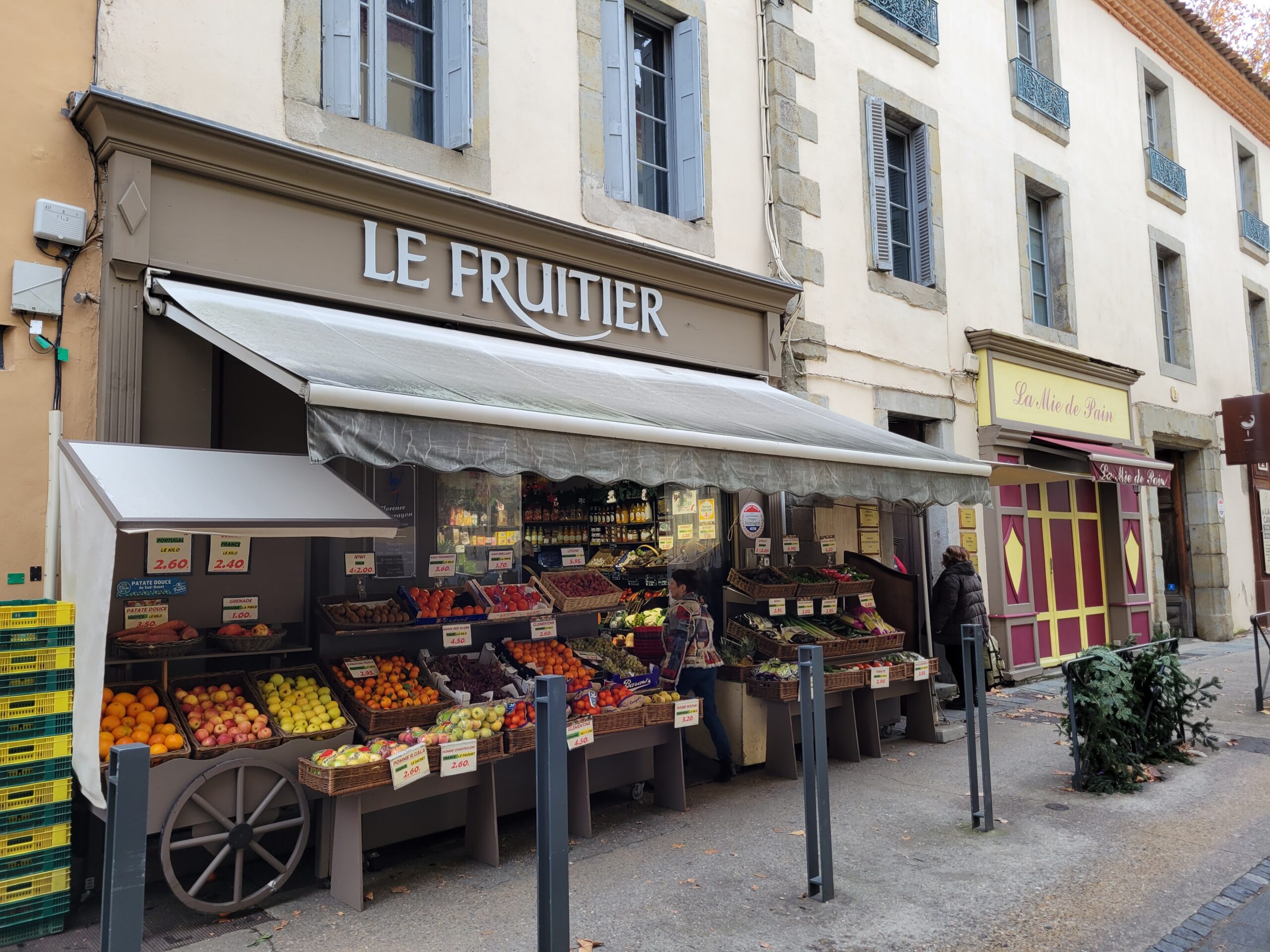 Veggie stand in Paris